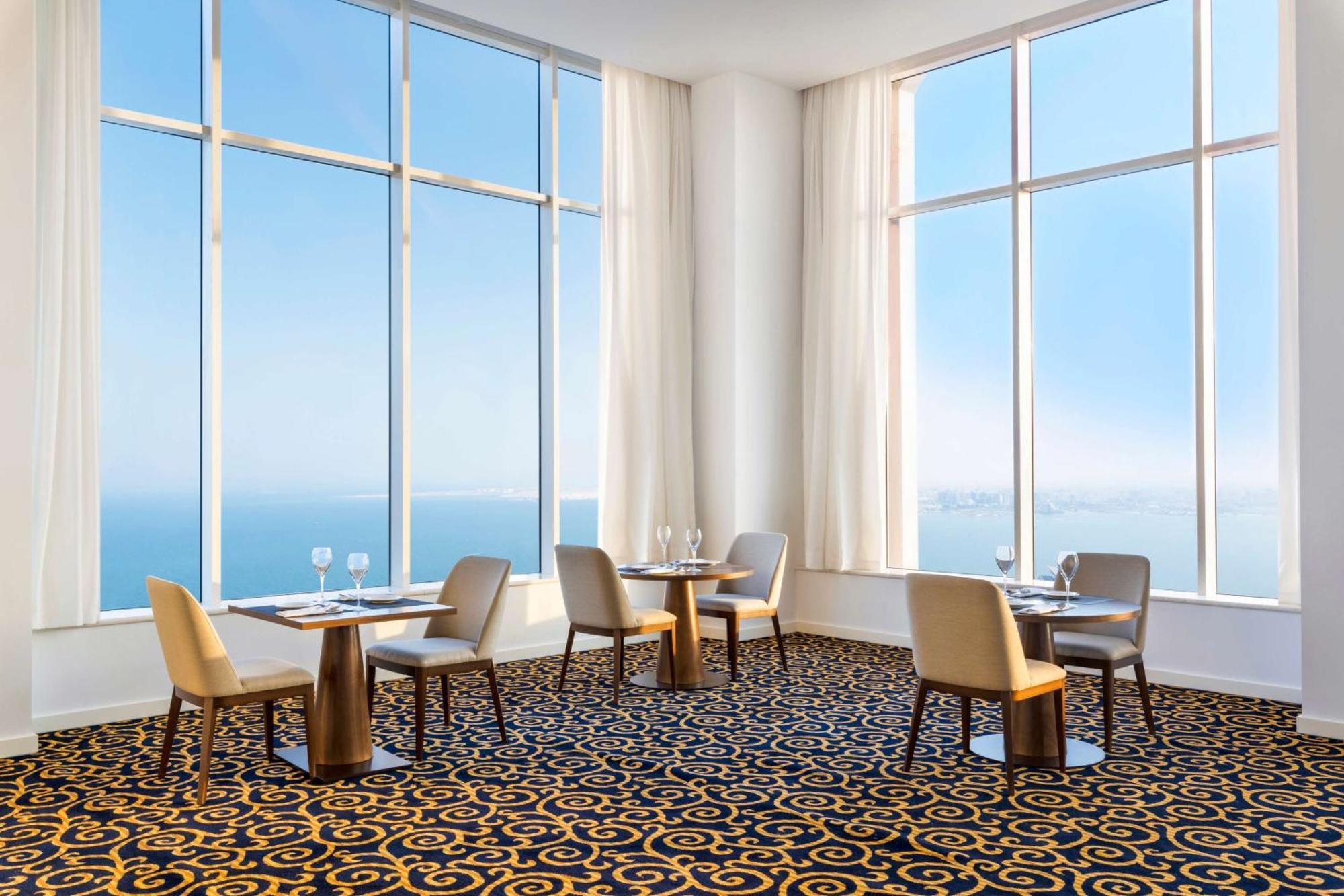 Aleph Doha Residences, Curio Collection By Hilton Luaran gambar The 360° restaurant